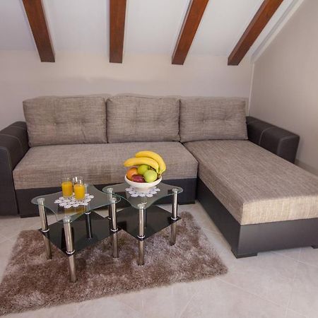 Apartment Niko Kastel Stari Kaštela Szoba fotó