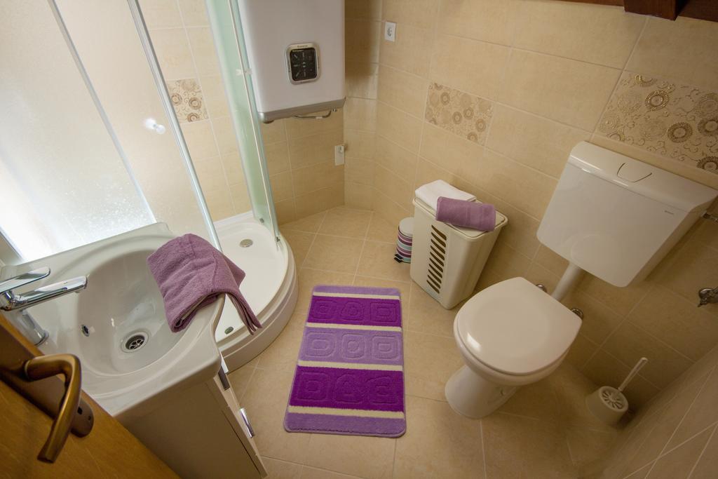Apartment Niko Kastel Stari Kaštela Szoba fotó